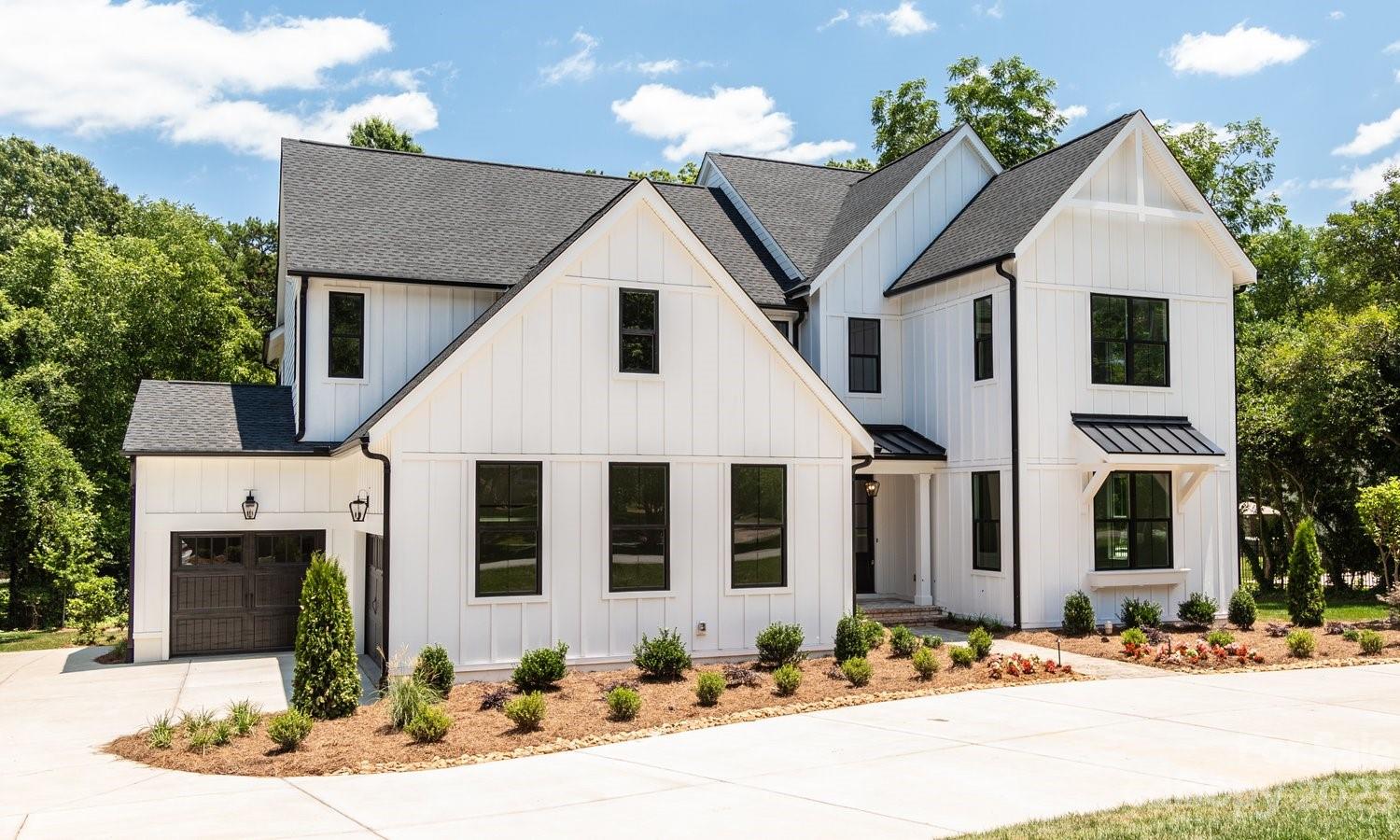 216 Bubbling Well Road Matthews, NC 28105 - Photo 4 of 14 Gallery Image 4