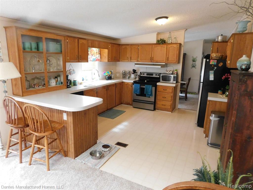 2500 Mann Road, Unit 209 Clarkston, MI 48346 - Photo 15 of 36