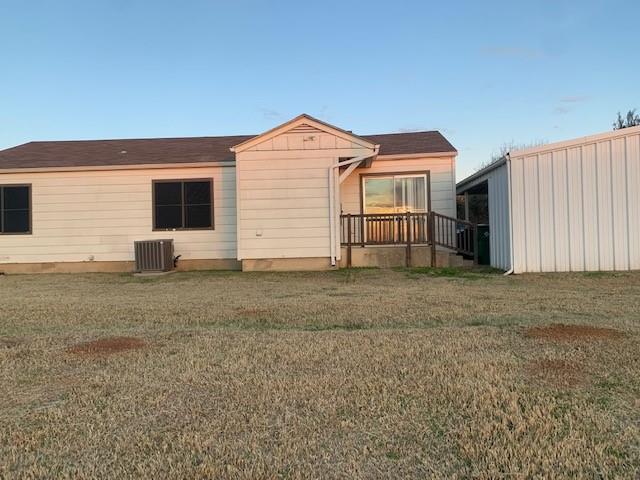 1001 Fortenberry Road Decatur, TX 76234 - Photo 13 of 15 a view of a house with backyard