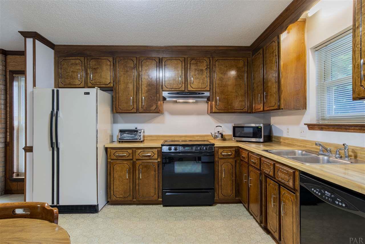 3555 Lemmington Road Pensacola, FL 32504 - Photo 7 of 21 Gallery Image 7