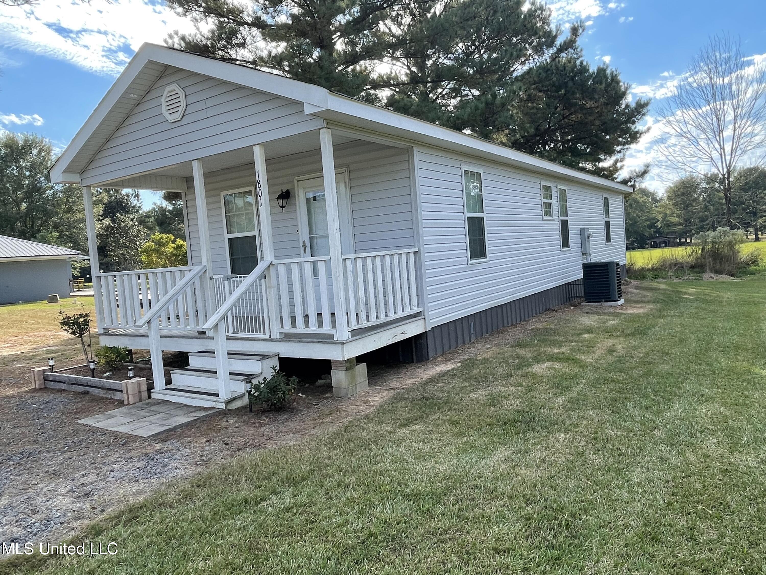 1801 Denson Road Morton, MS 39117 - Photo 5 of 15 2B14E899-81DC-4442-BFE9-3C326E4DDAFE