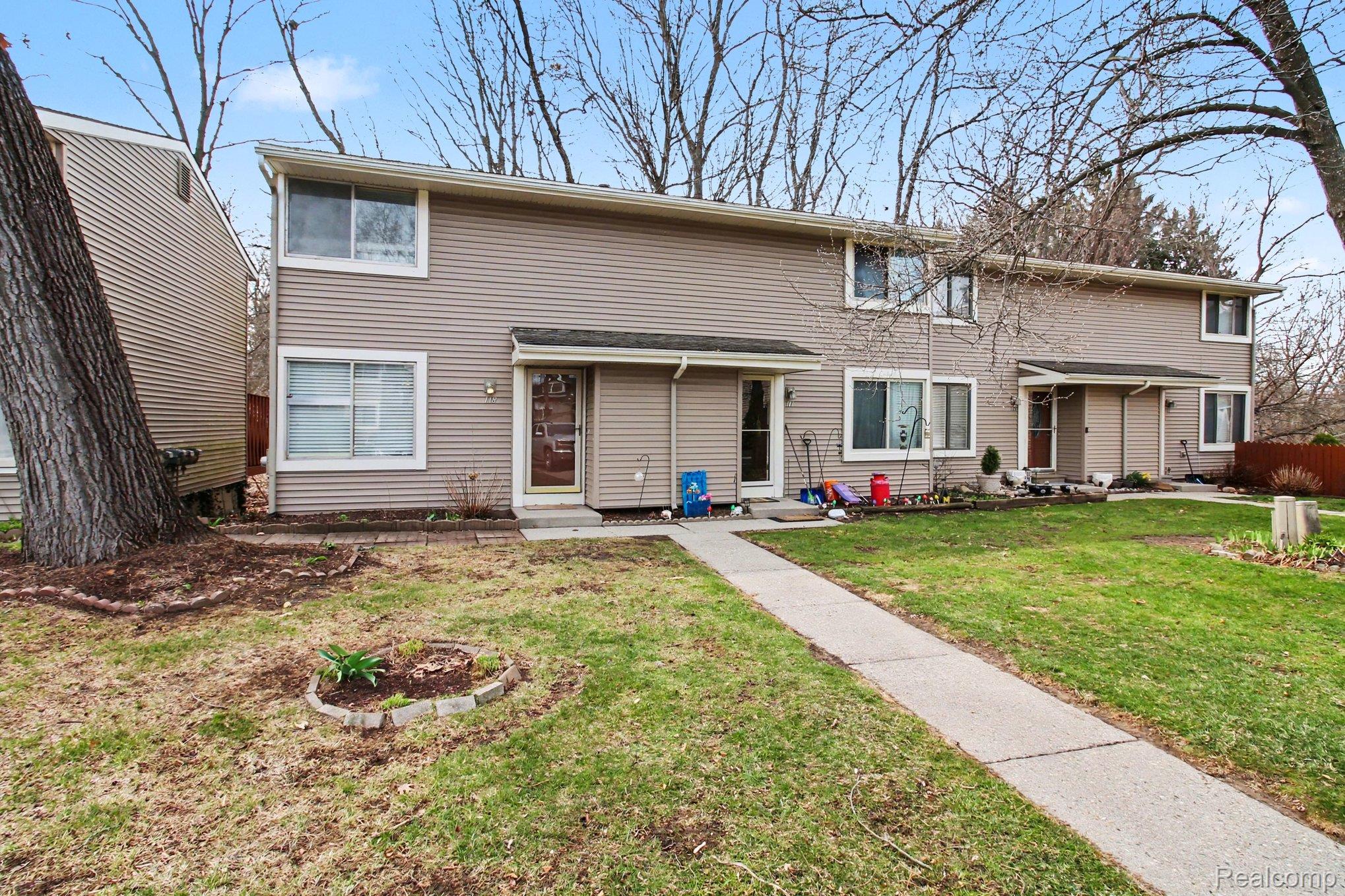 616 Rickett Road, Unit 118 Brighton, MI 48116 - Photo 19 of 21 003_file_1555.jpg