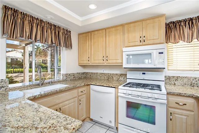 $550,000 | 40412 VÃa Amapola, Murrieta, CA 92562