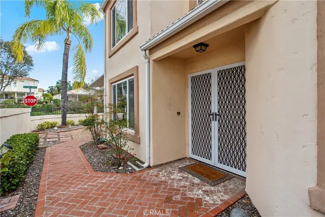 $550,000 | 40412 VÃa Amapola, Murrieta, CA 92562