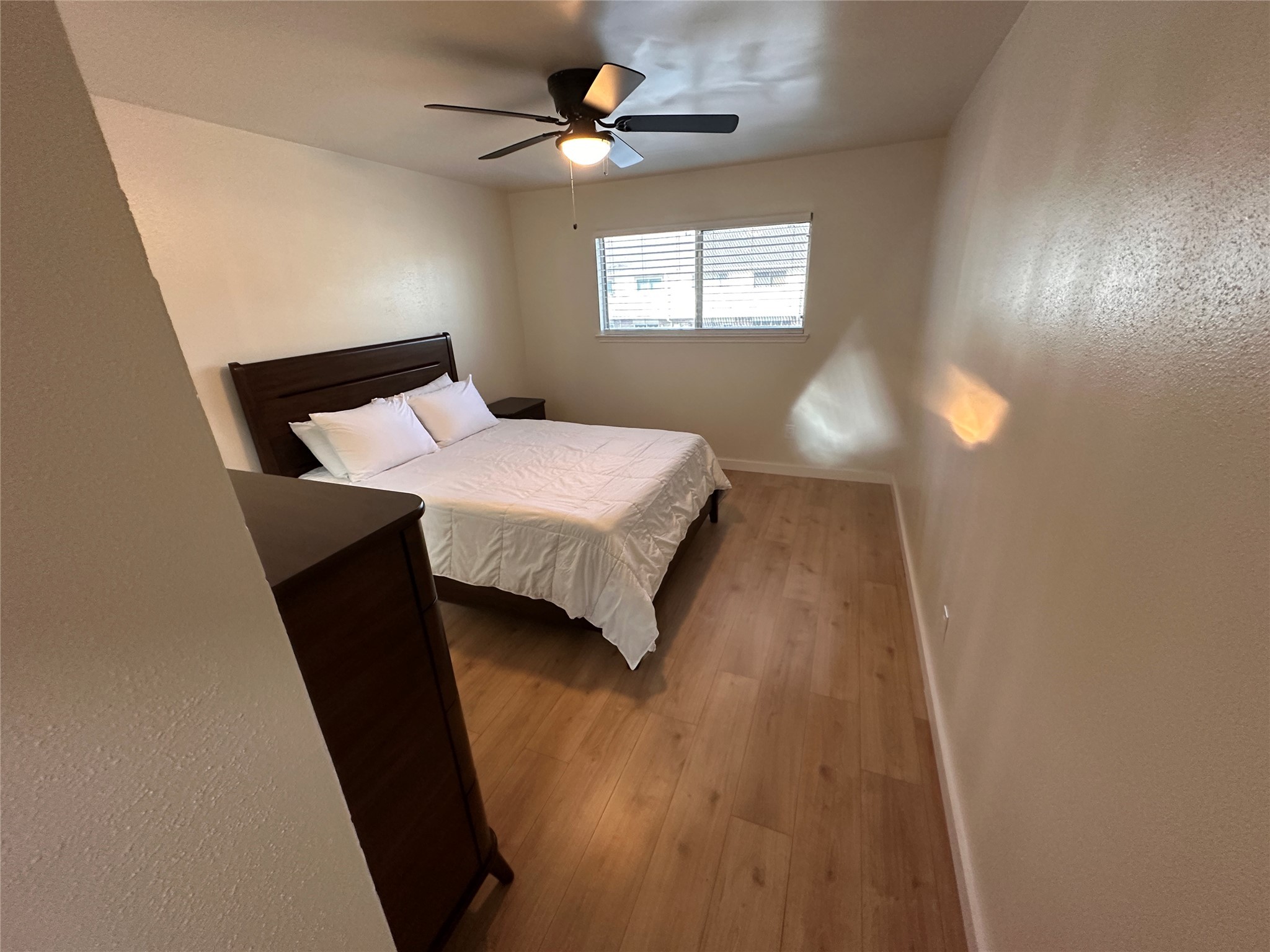 14226 Misty Meadow Lane Houston, TX 77079 - Photo 20 of 34 2nd bedroom