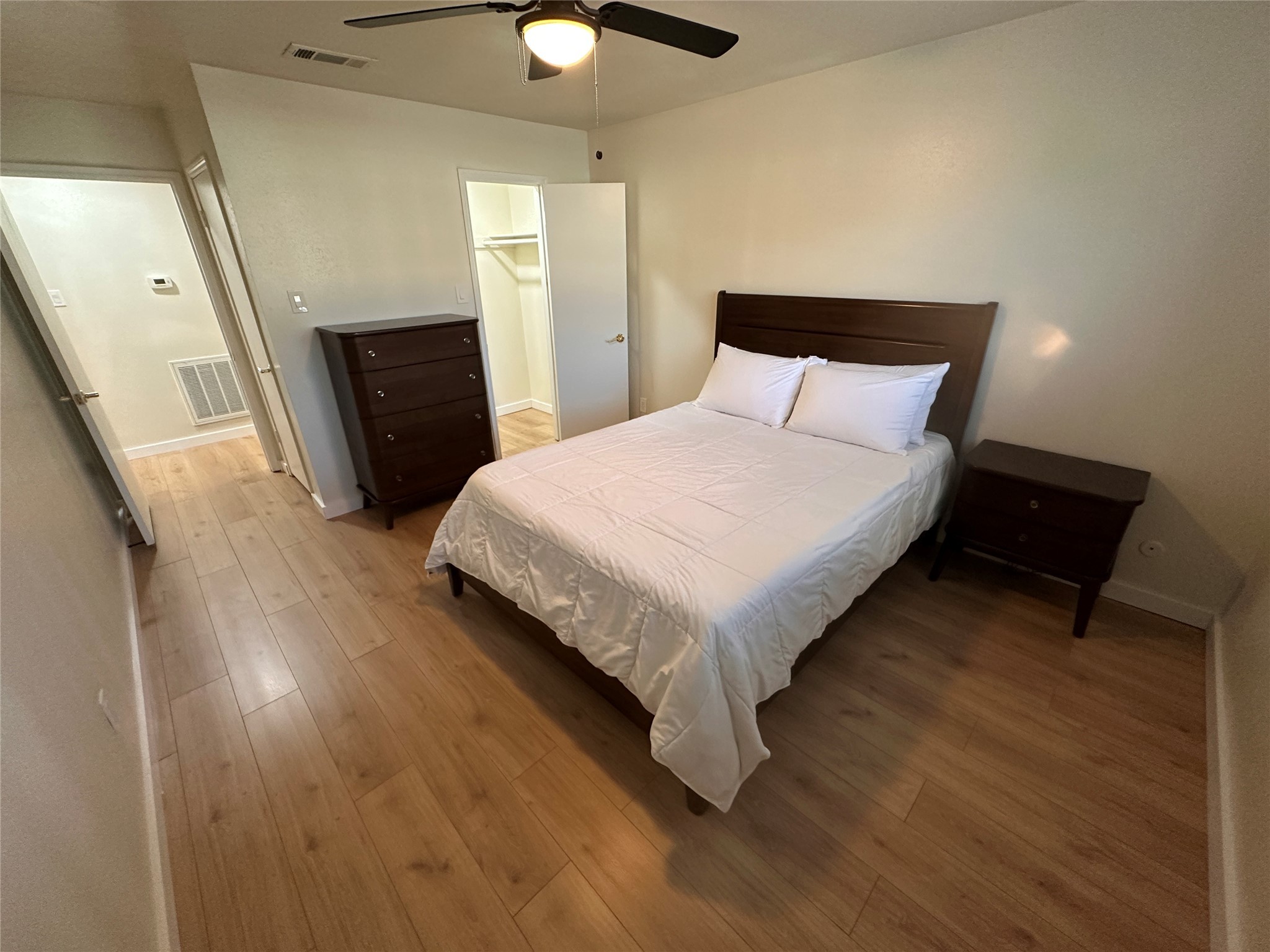 14226 Misty Meadow Lane Houston, TX 77079 - Photo 21 of 34 2nd bedroom