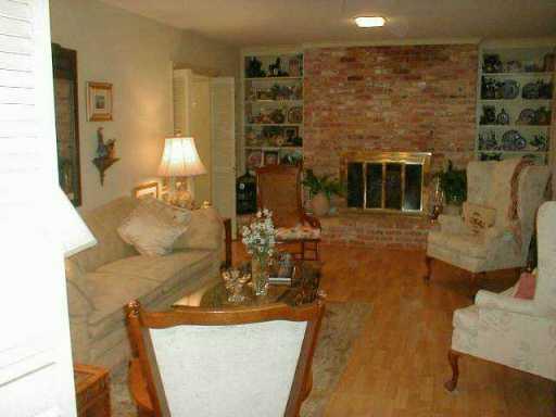 1424 Ransbottom Drive Alexandria, LA 71302 - Photo 2 of 9 Gallery Image 2