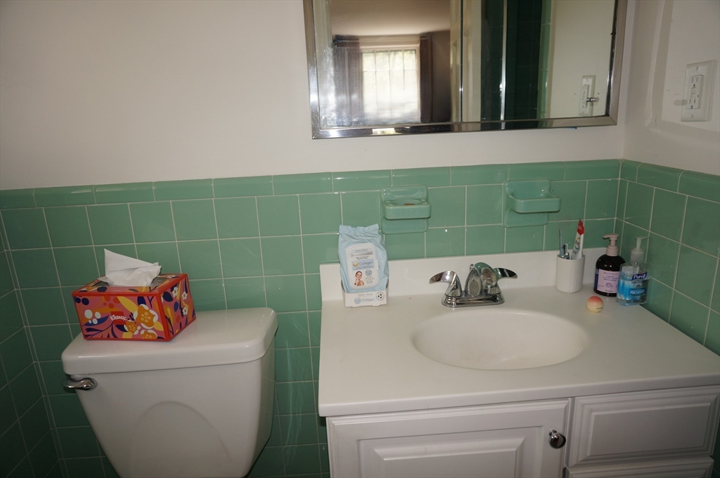 119 Pine Street, Unit SF Weston, MA 02493 - Photo 14 of 23