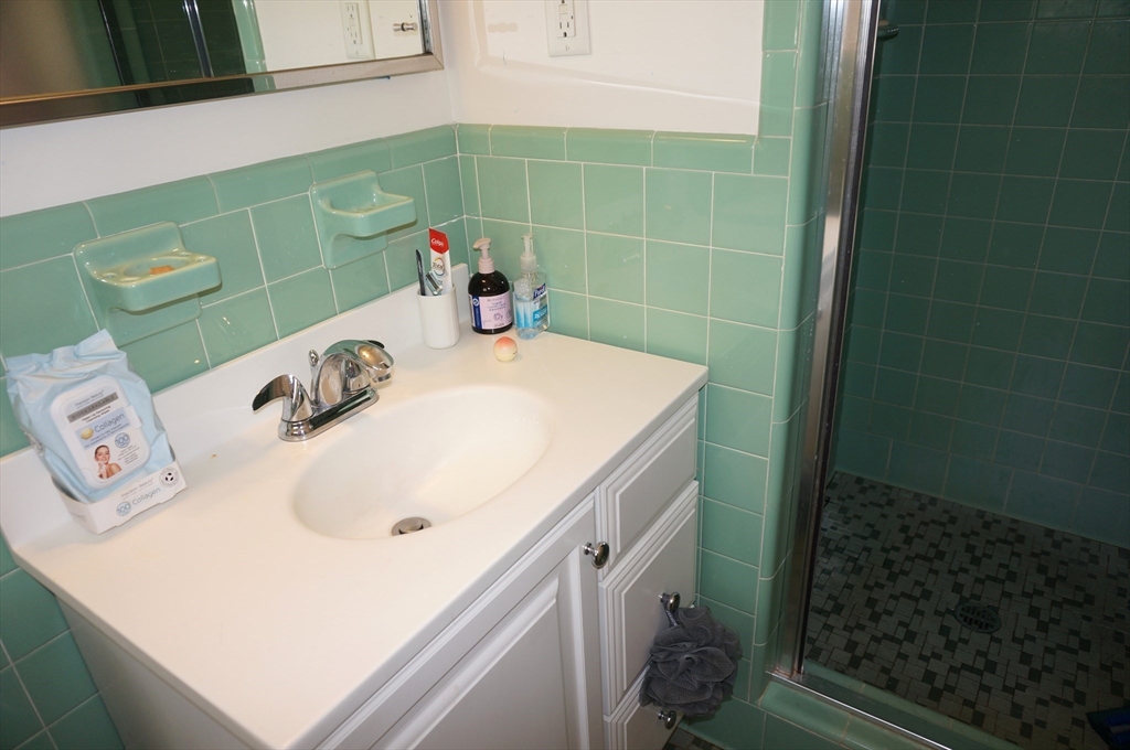 119 Pine Street, Unit SF Weston, MA 02493 - Photo 15 of 23