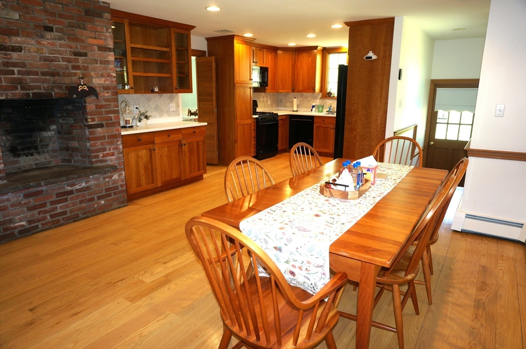 119 Pine Street, Unit SF Weston, MA 02493 - Photo 6 of 23