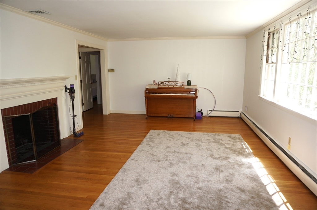 119 Pine Street, Unit SF Weston, MA 02493 - Photo 8 of 23