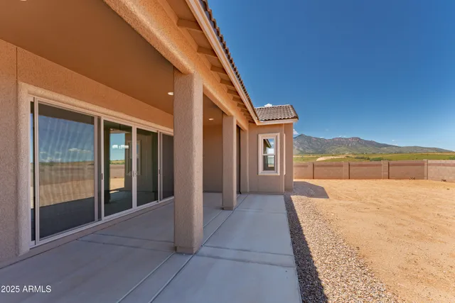 $713,639 | 6976 Vaquero Circle, Unit LOT 192, Hereford, AZ 85615