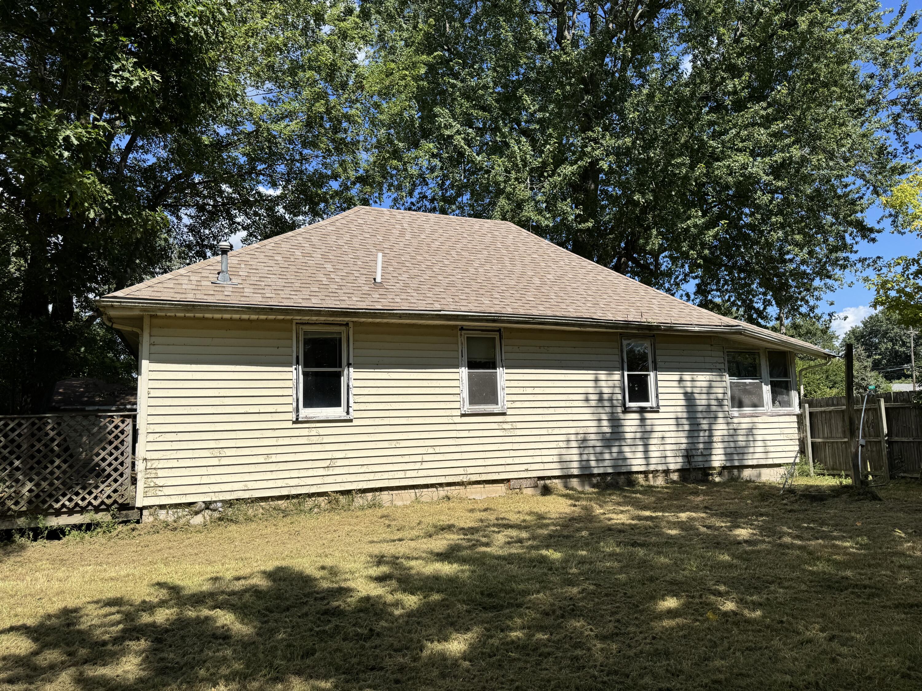 4479 Sycamore Road Newport, MI 48166 - Photo 26 of 27 IMG_2344