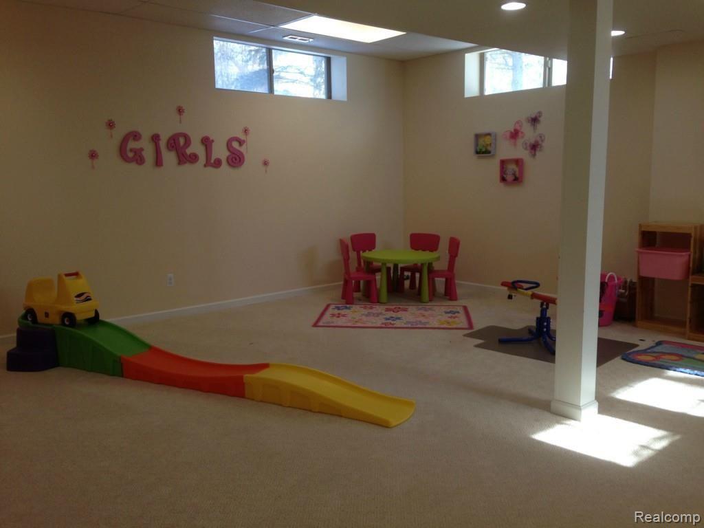 30455 South Greenbriar Road Franklin, MI 48025 - Photo 23 of 25 finished room in basement