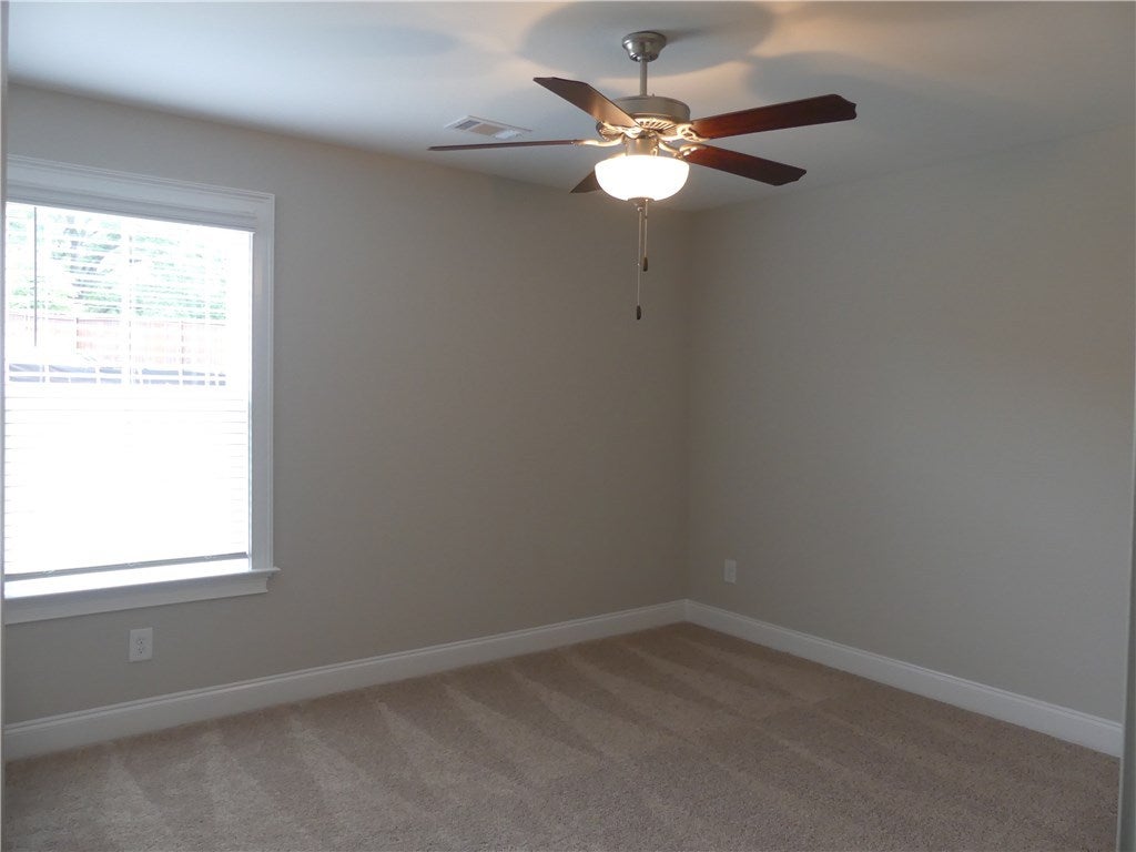 173 Blasted Rock Road Auburn, AL 36830 - Photo 9 of 22 Gallery Image 9