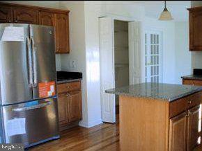 184 Riptide Avenue Manahawkin, NJ 08050 - Photo 8 of 12 Gallery Image 8