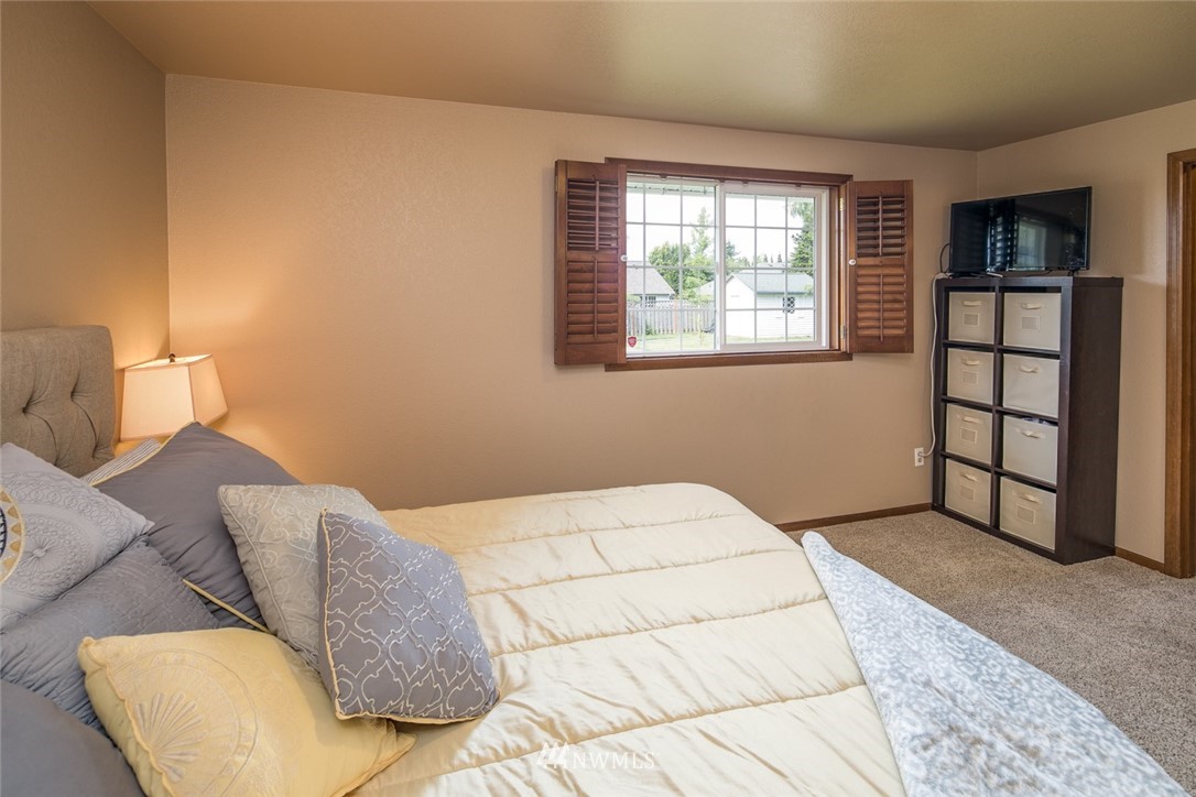 1073 Ridgeway Drive Lynden, WA 98264 - Photo 16 of 28 Gallery Image 16