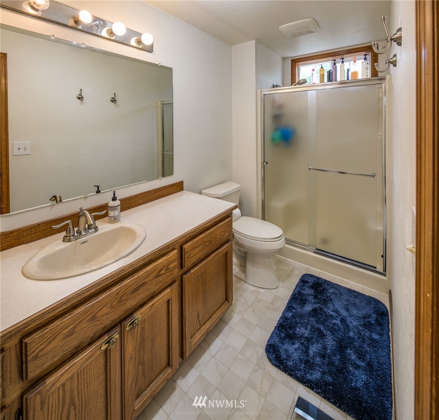 1073 Ridgeway Drive Lynden, WA 98264 - Photo 17 of 28 Gallery Image 17