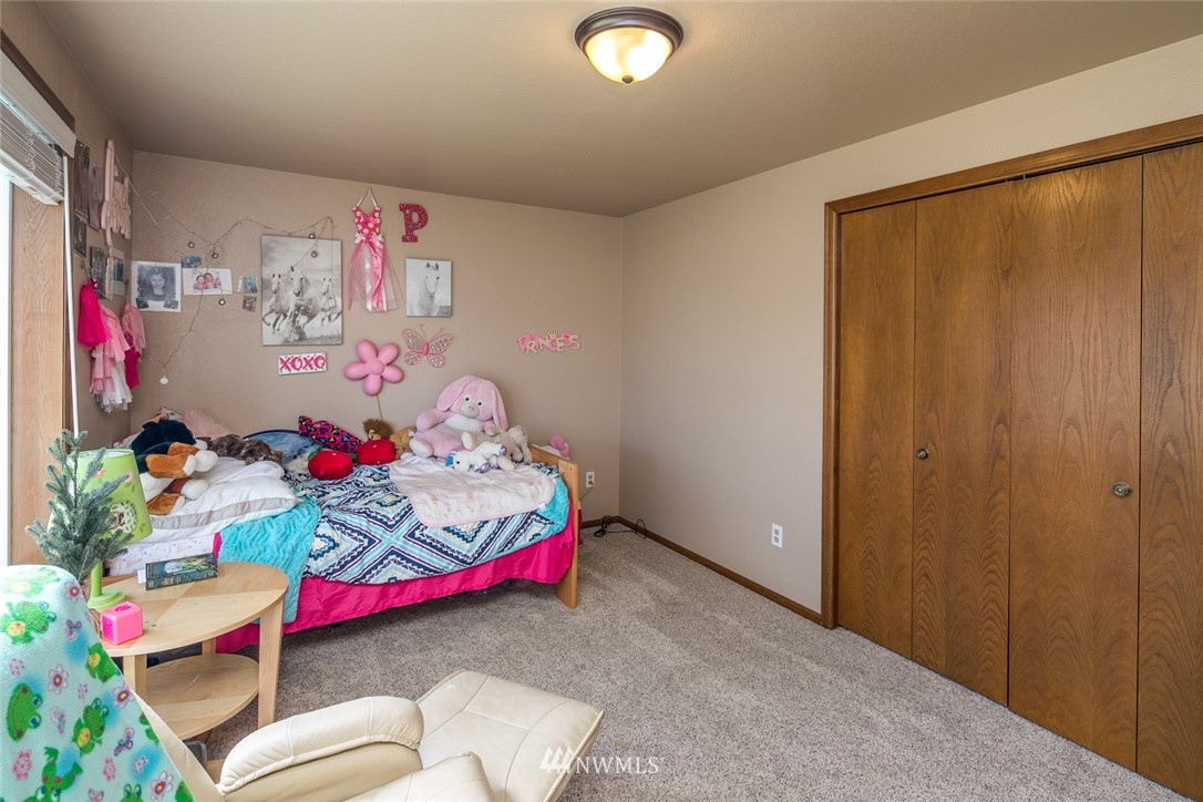 1073 Ridgeway Drive Lynden, WA 98264 - Photo 19 of 28 Gallery Image 19