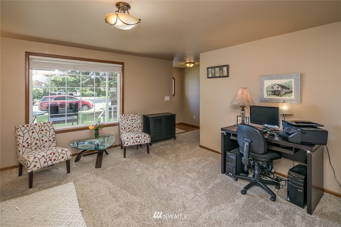 1073 Ridgeway Drive Lynden, WA 98264 - Photo 3 of 28 Gallery Image 3
