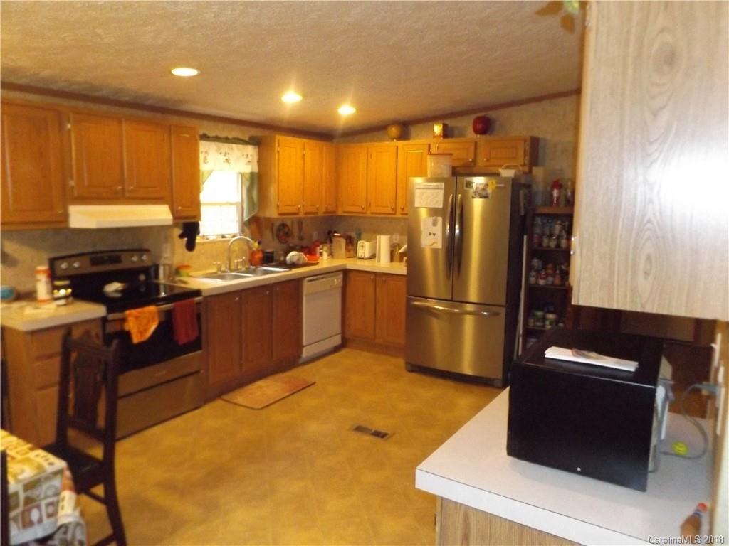 73 Flat Top Mountain Road Fairview, NC 28730 - Photo 10 of 16 Gallery Image 10