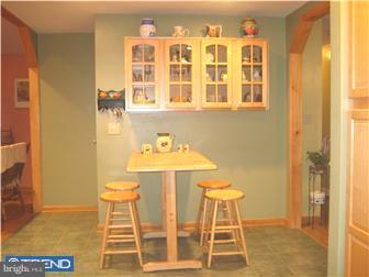 11 Claude Road Hamilton, NJ 08620 - Photo 4 of 12