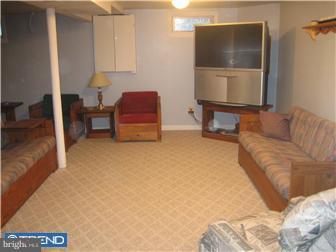 11 Claude Road Hamilton, NJ 08620 - Photo 9 of 12