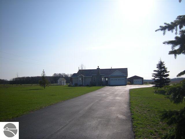 1745 Saunders Road Southeast Kalkaska, MI 49646 - Photo 2 of 12 1704522-1.JPG