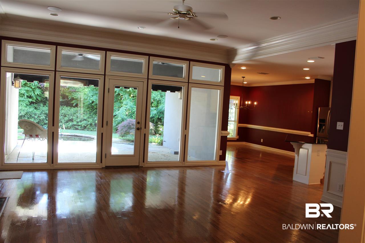 110 Oak Bend Court Fairhope, AL 36532 - Photo 7 of 25 Family Rm Windows