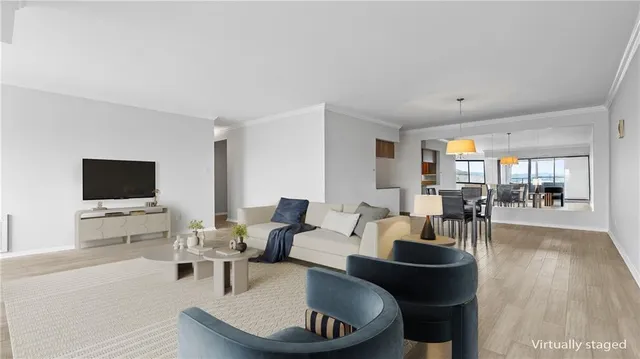 $449,900 | 307 South Dithridge Street, Unit 810, Pittsburgh, PA 15213