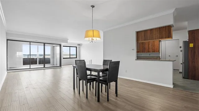 $449,900 | 307 South Dithridge Street, Unit 810, Pittsburgh, PA 15213