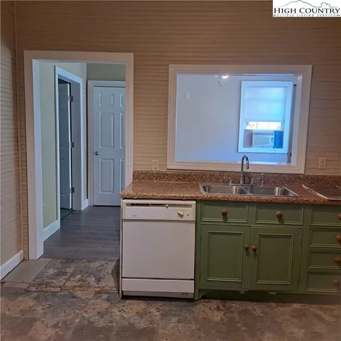 $298,000 | 460 Little Elk Road, Elk Park, NC 28622