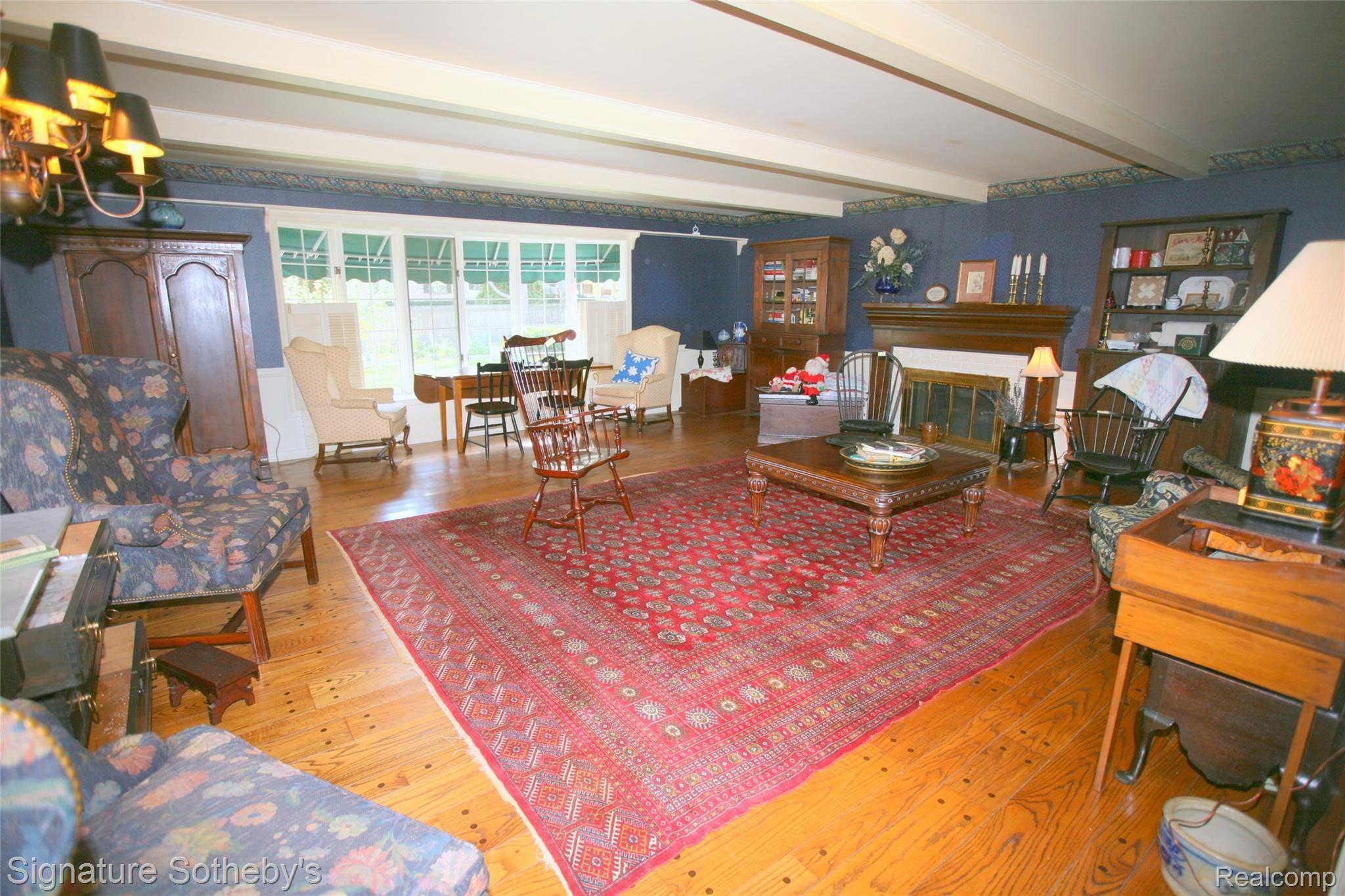 5458 Provincial Road Grand Blanc, MI 48439 - Photo 4 of 37 The large Gathering Room