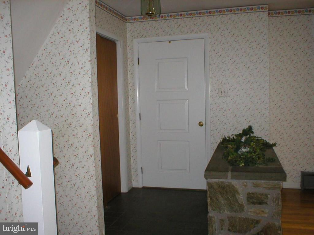 22 Refton Road Willow Street, PA 17584 - Photo 2 of 11 Gallery Image 2