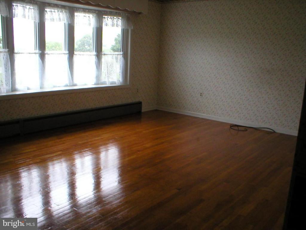22 Refton Road Willow Street, PA 17584 - Photo 3 of 11 Gallery Image 3