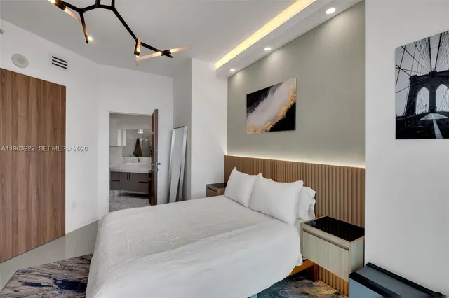 $5,000 | 350 South Miami Avenue, Unit 4103, Miami, FL 33130