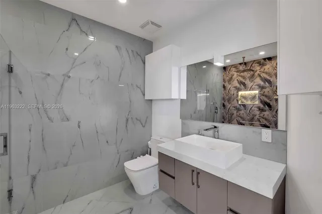 $5,000 | 350 South Miami Avenue, Unit 4103, Miami, FL 33130