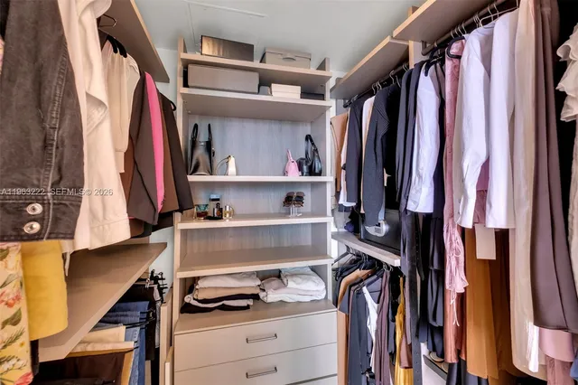 $5,000 | 350 South Miami Avenue, Unit 4103, Miami, FL 33130