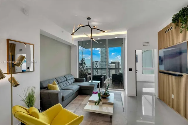 $5,000 | 350 South Miami Avenue, Unit 4103, Miami, FL 33130