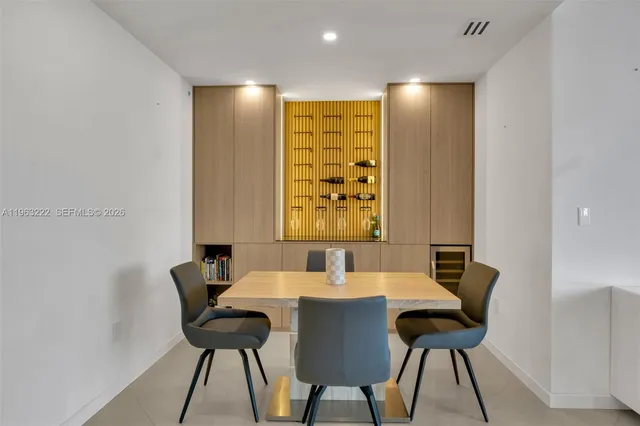 $5,000 | 350 South Miami Avenue, Unit 4103, Miami, FL 33130