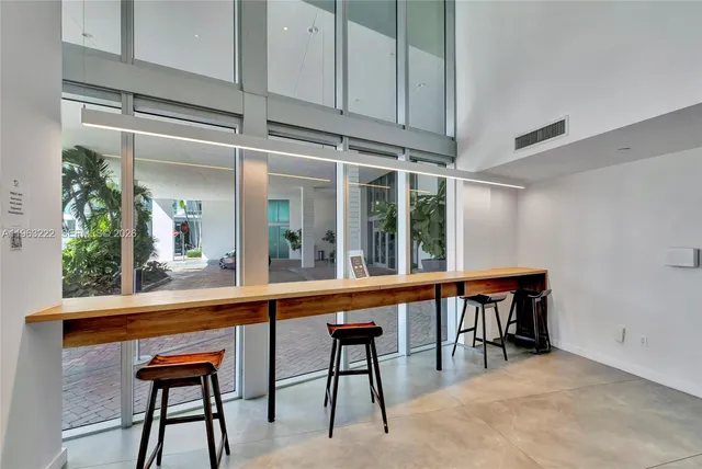 $5,000 | 350 South Miami Avenue, Unit 4103, Miami, FL 33130