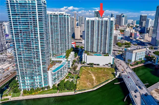 $5,000 | 350 South Miami Avenue, Unit 4103, Miami, FL 33130