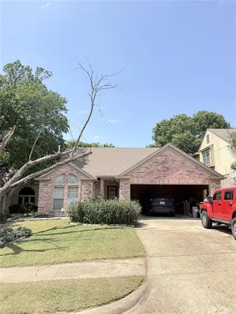 $275,900 | 1106 Cain Court, Cedar Hill, TX 75104