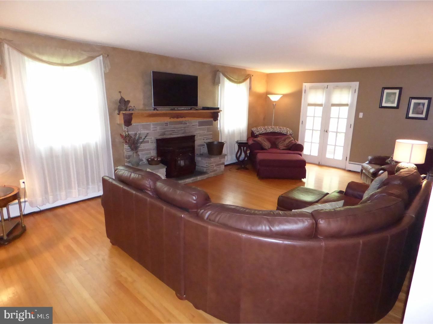 4840 Harrison Road Doylestown, PA 18902 - Photo 6 of 24