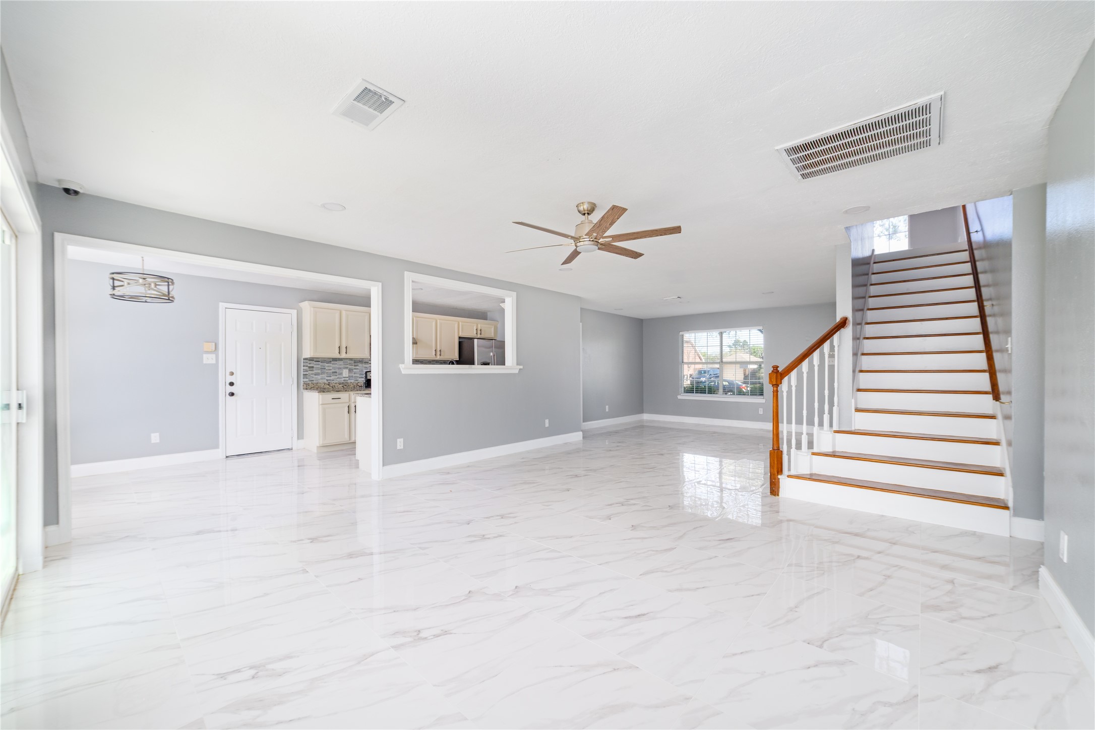 6827 Crystal Point Drive Katy, TX 77449 - Photo 6 of 39 Living area view