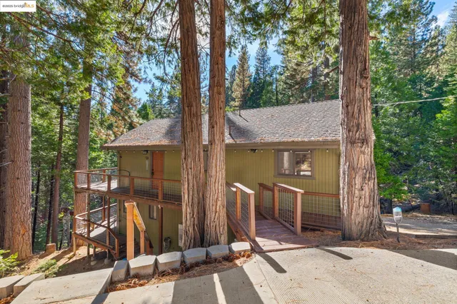 $525,000 | 26389 Siskiyou Drive, Long Barn, CA 95335