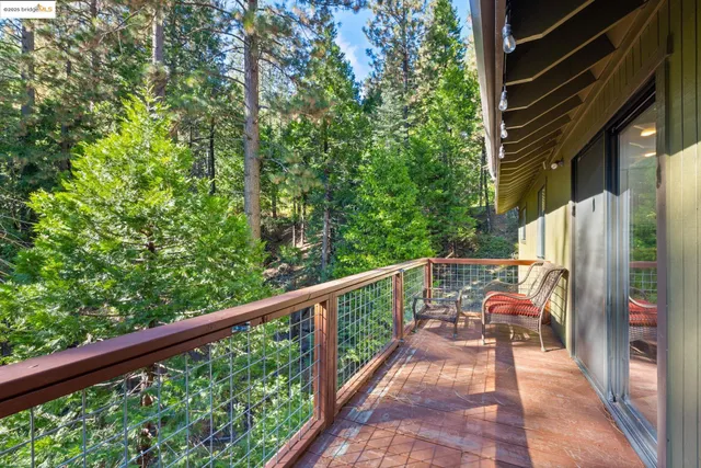 $525,000 | 26389 Siskiyou Drive, Long Barn, CA 95335