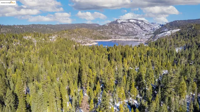 $525,000 | 26389 Siskiyou Drive, Long Barn, CA 95335