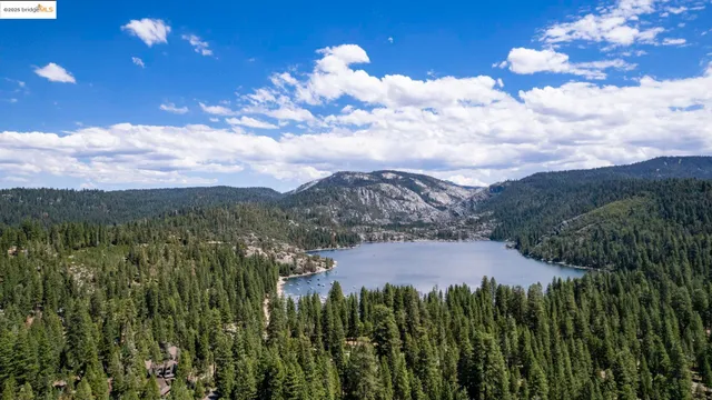 $525,000 | 26389 Siskiyou Drive, Long Barn, CA 95335