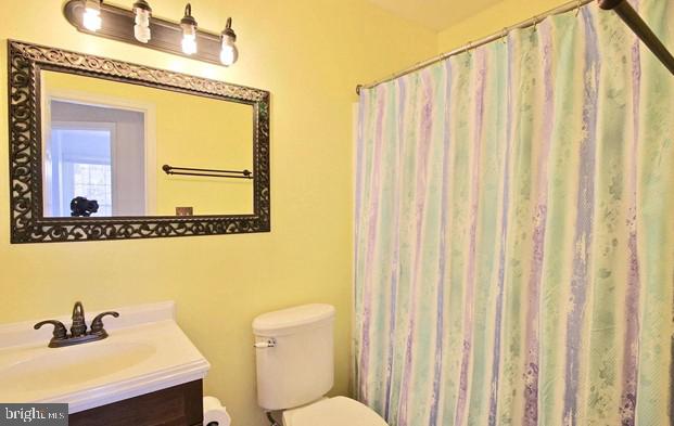 6009 Rabbit Hill Court Centreville, VA 20121 - Photo 13 of 16 Gallery Image 13